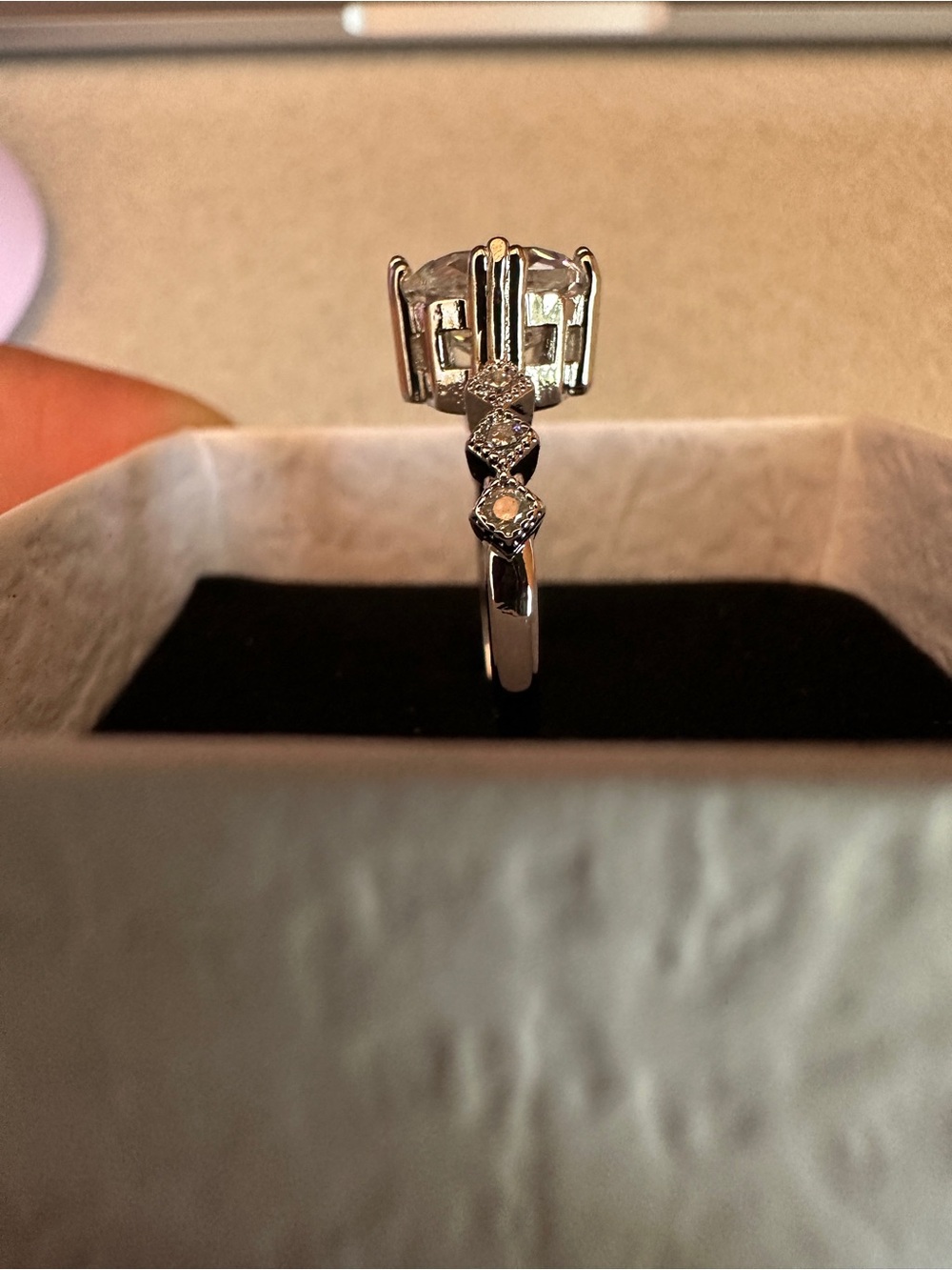 Silver Tone Iridescent Crystal‎ Statement Ring Rainbow Aurora Stone - Picture 2 of 4